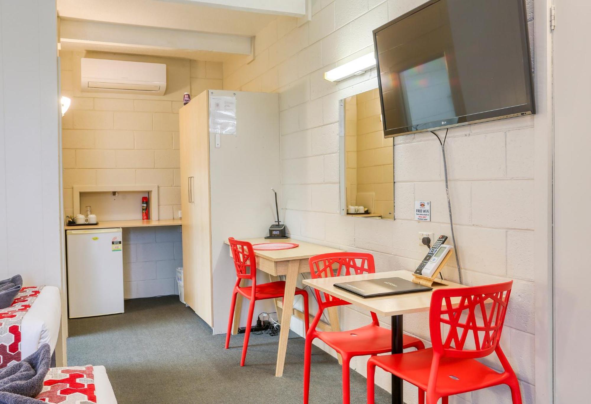 Castle Creek Motor Inn Euroa Dış mekan fotoğraf