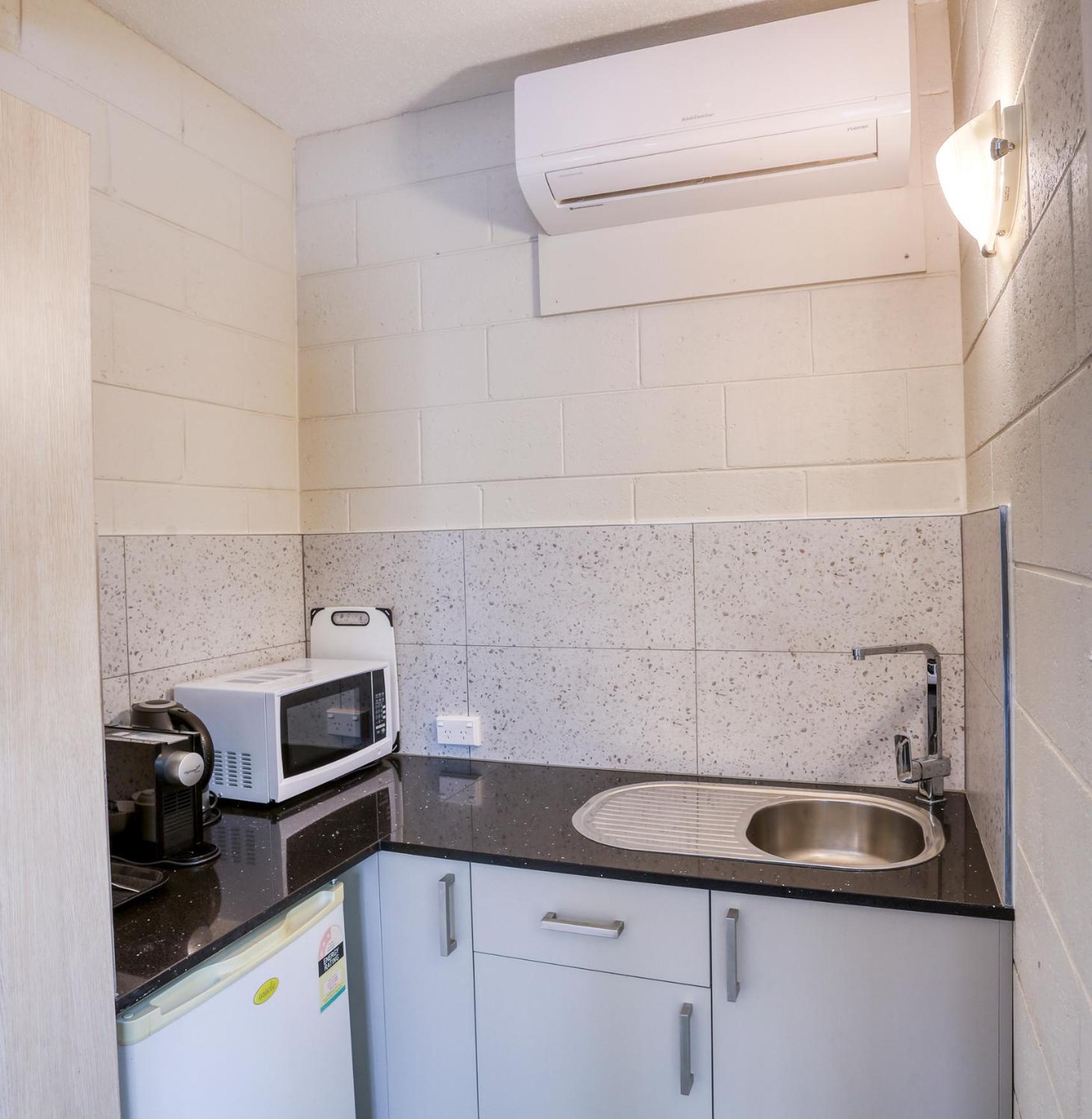 Castle Creek Motor Inn Euroa Dış mekan fotoğraf