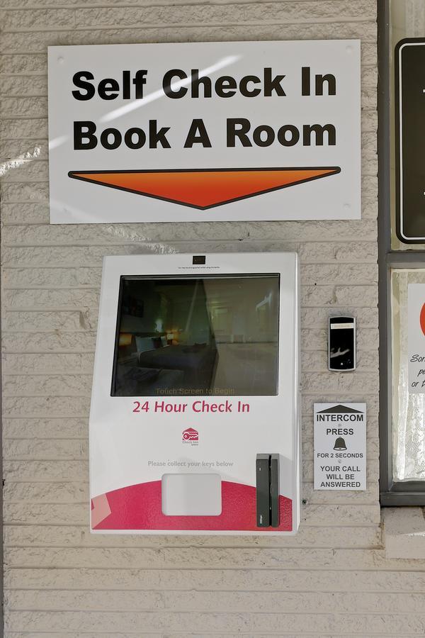 Castle Creek Motor Inn Euroa Dış mekan fotoğraf