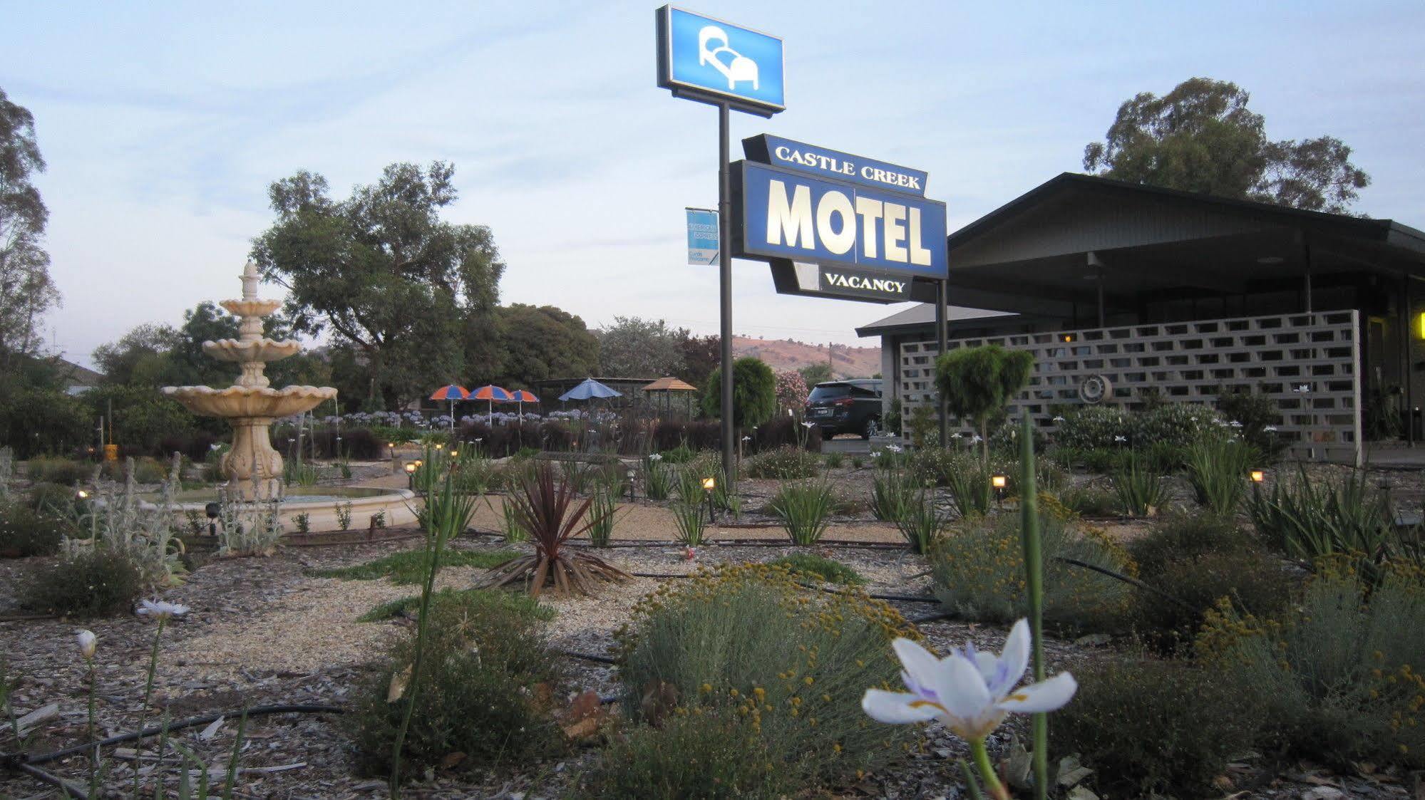 Castle Creek Motor Inn Euroa Dış mekan fotoğraf