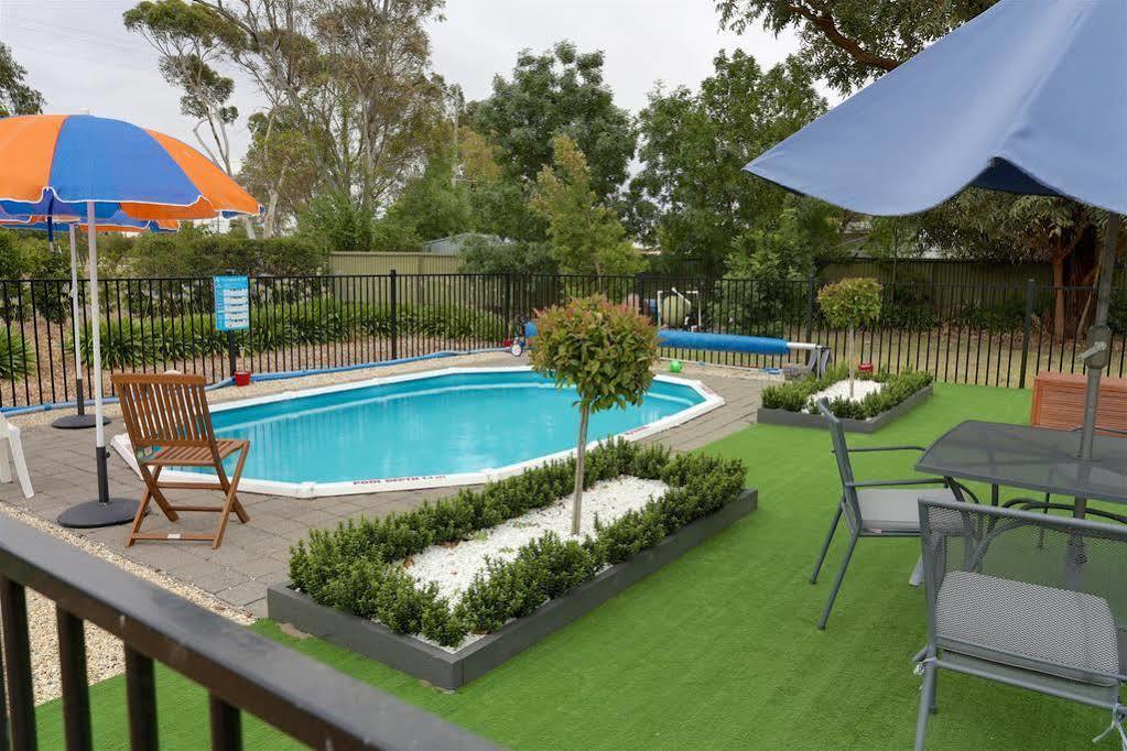 Castle Creek Motor Inn Euroa Dış mekan fotoğraf